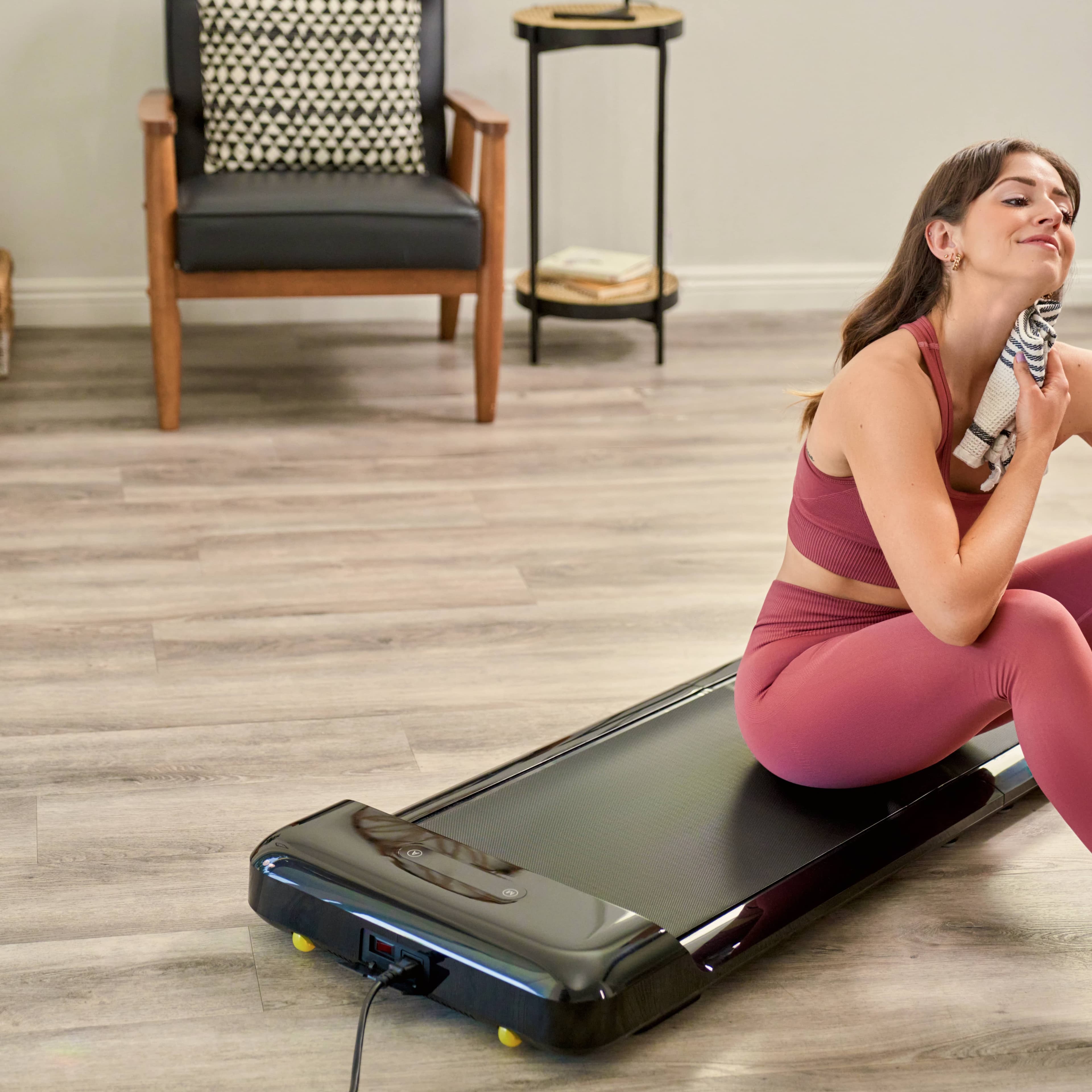 Kingsmith Smart Foldable Walking Pad C2 with max. speed 6km/h, with 1HP brushless motor Black Color UK - 2